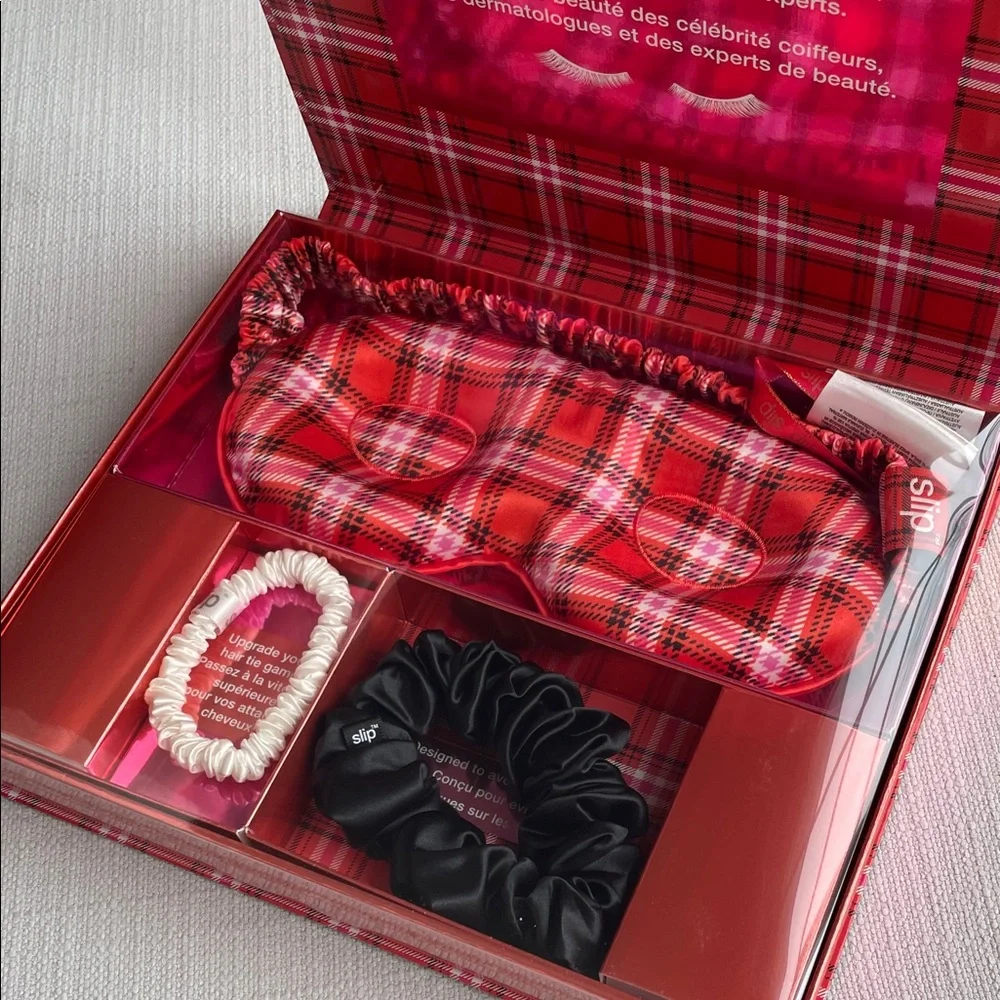 SLIP Hazel Beauty Sleepover Set (Limited Edition) - Picture 10 of 13